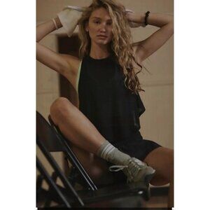 Free People | Between Us Crop Tank - Size Small